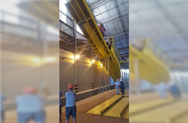 Com novos equipamentos de R$ 22 mi, Paranaguá pode receber o dobro de caminhões With new equipment worth R$ 22 million, Paranaguá can receive twice as many trucks